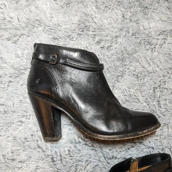 Frye Black Ankle Booties Heel Jenny Leather Zipper Equestrian 8.5 - Picture 4 of 13